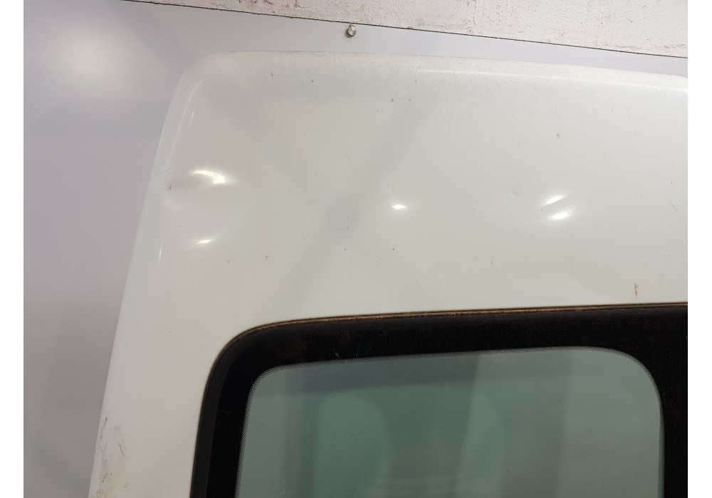 Recambio de porton trasero izquierdo para renault master ii phase 2 caja cerrada furgón referencia OEM IAM 7751477912  