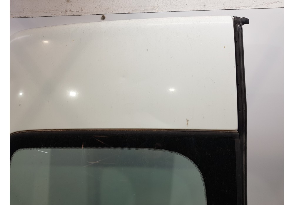 Recambio de porton trasero izquierdo para renault master ii phase 2 caja cerrada furgón referencia OEM IAM 7751477912  