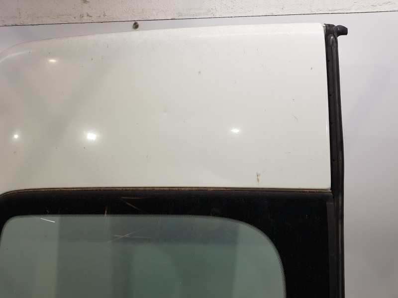 Recambio de porton trasero izquierdo para renault master ii phase 2 caja cerrada furgón referencia OEM IAM 7751477912  