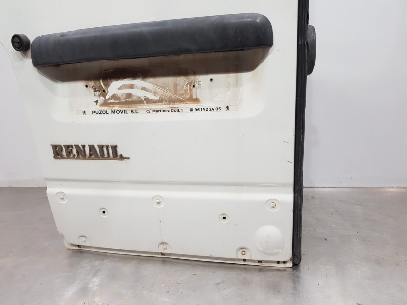 Recambio de porton trasero izquierdo para renault master ii phase 2 caja cerrada furgón referencia OEM IAM 7751477912  