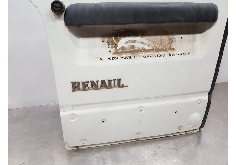 Recambio de porton trasero izquierdo para renault master ii phase 2 caja cerrada furgón referencia OEM IAM 7751477912  