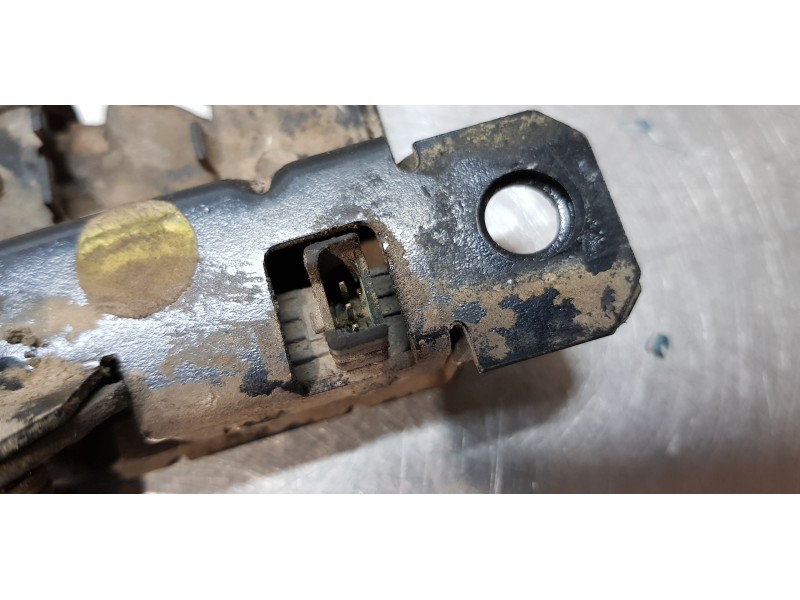 Recambio de cerradura puerta trasera izquierda para volkswagen t5 transporter/furgoneta caja cerrada referencia OEM IAM 7H082750