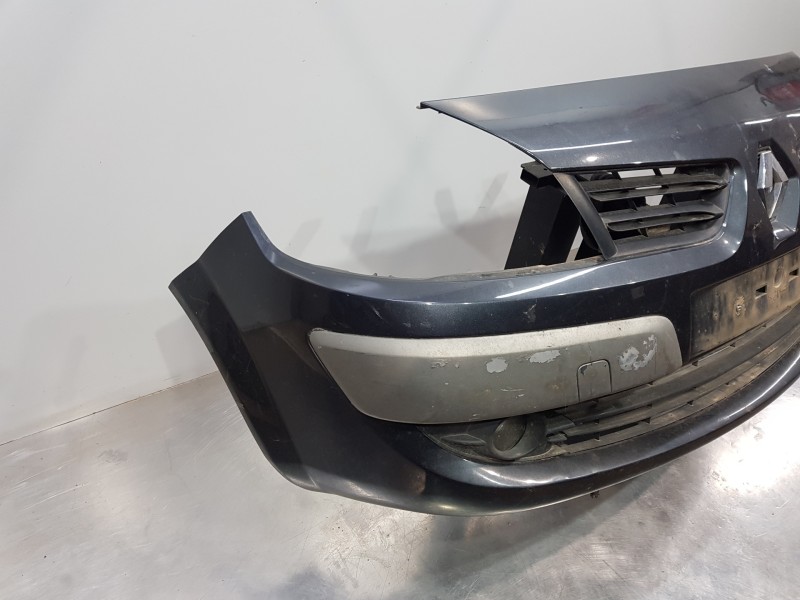 Recambio de paragolpes delantero para renault scenic ii adventure referencia OEM IAM 7701477299  