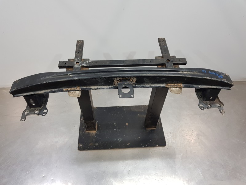 Recambio de refuerzo paragolpes delantero para volkswagen golf v berlina (1k1) highline referencia OEM IAM   