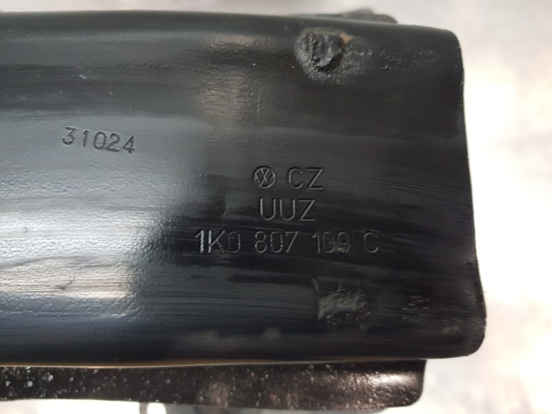 Recambio de refuerzo paragolpes delantero para volkswagen golf v berlina (1k1) highline referencia OEM IAM   