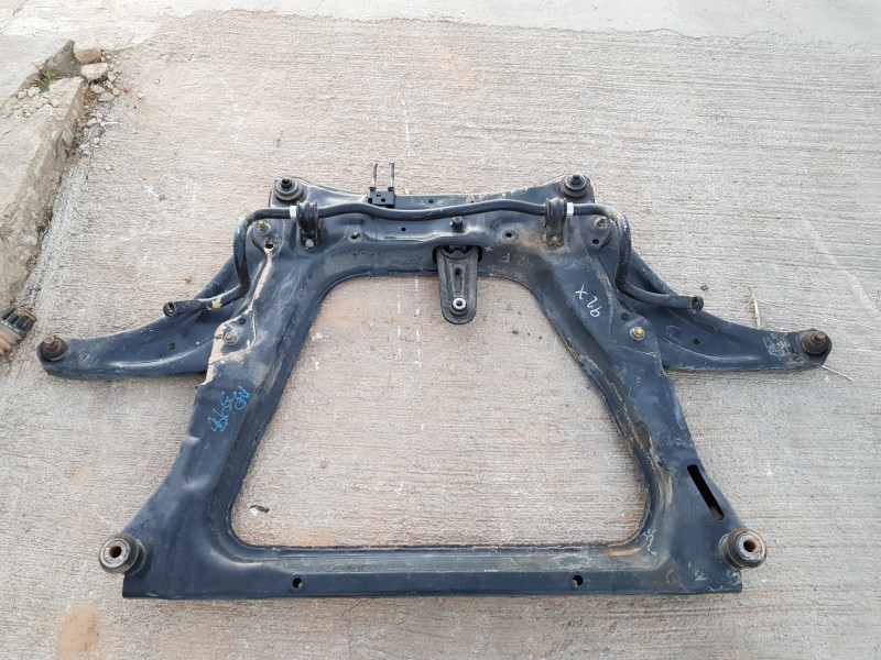 Recambio de puente delantero para nissan pulsar (c13) fastback referencia OEM IAM 544003ZU1A  