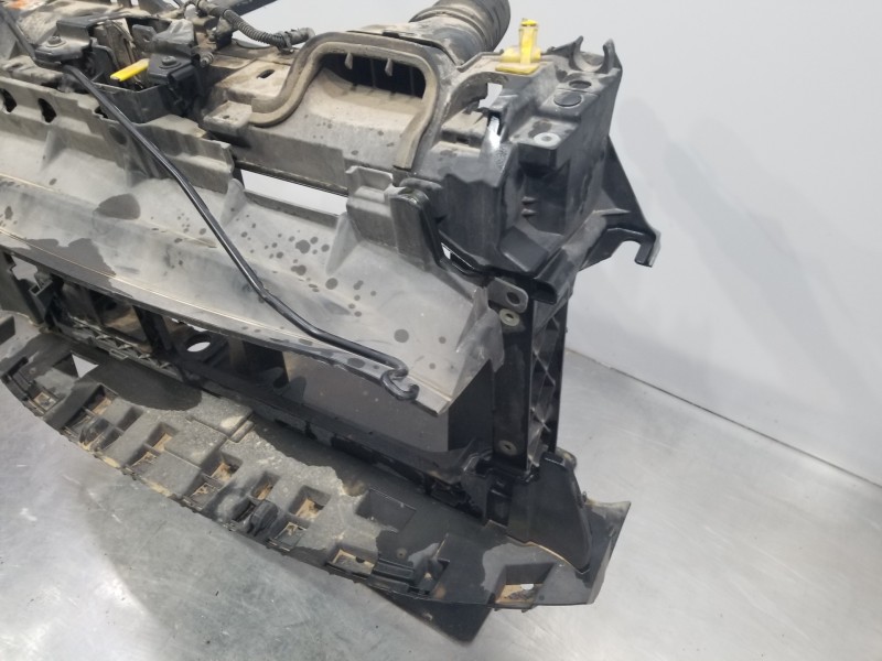 Recambio de panel frontal para ford fiesta (cb1) active referencia OEM IAM 1801905  