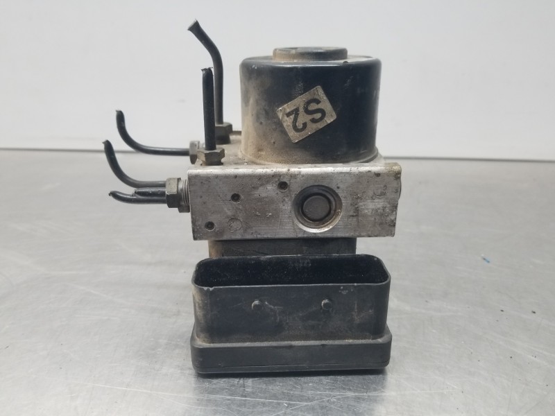 Recambio de abs para ford fiesta (cb1) active referencia OEM IAM 1550294 8V512M110AD 