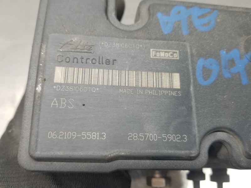 Recambio de abs para ford fiesta (cb1) active referencia OEM IAM 1550294 8V512M110AD 