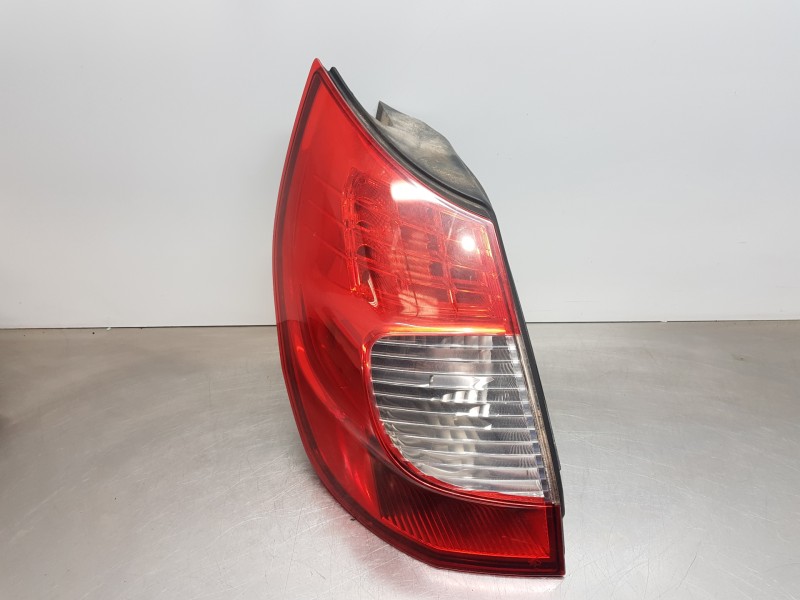 Recambio de piloto trasero izquierdo para renault scenic ii adventure referencia OEM IAM 8200474328  