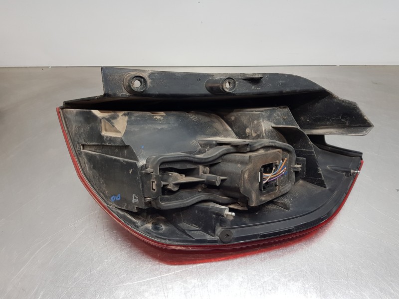 Recambio de piloto trasero izquierdo para renault scenic ii adventure referencia OEM IAM 8200474328  