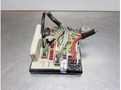 Recambio de caja reles / fusibles para renault scenic ii adventure referencia OEM IAM 8200481866  