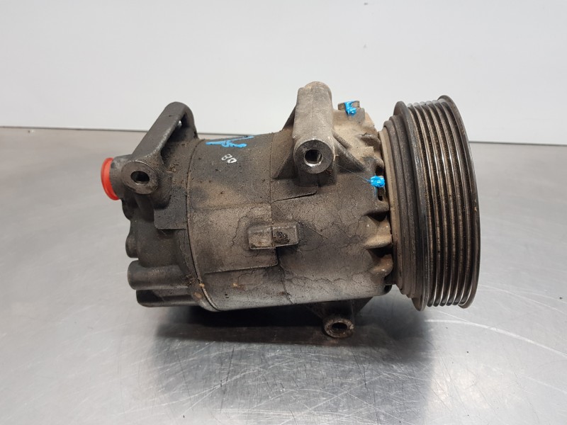Recambio de compresor aire acondicionado para renault scenic ii adventure referencia OEM IAM 8200600110  