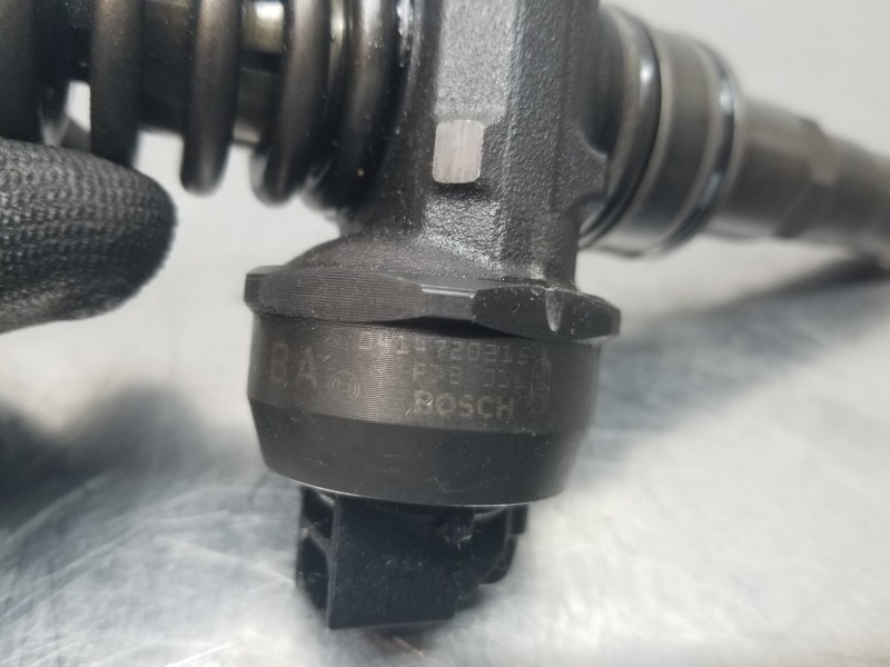 Recambio de inyector para audi a3 sportback (8p) attraction referencia OEM IAM 0414720215  