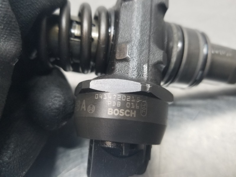 Recambio de inyector para audi a3 sportback (8p) attraction referencia OEM IAM 0414720215  