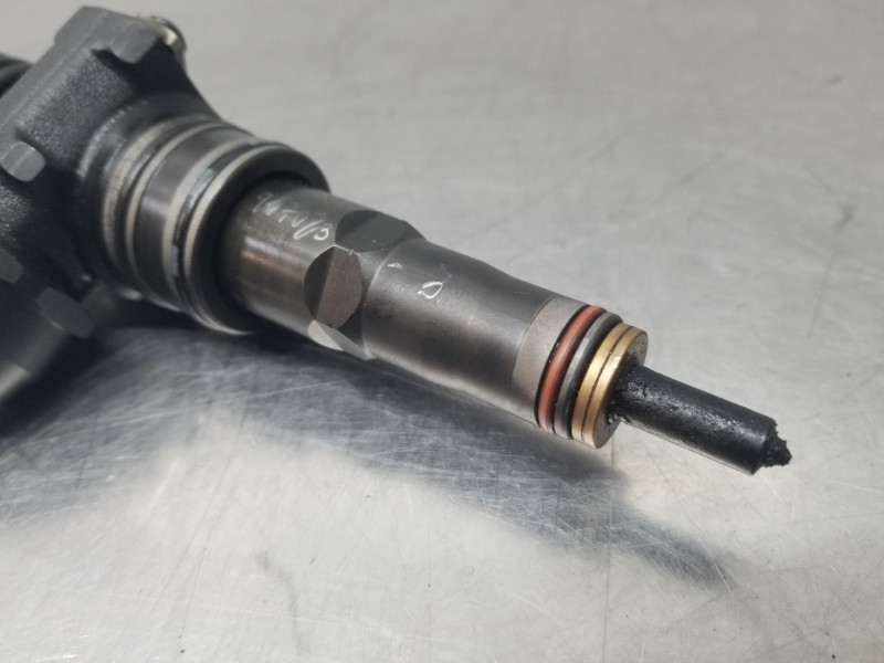 Recambio de inyector para audi a3 sportback (8p) attraction referencia OEM IAM 0414720215  