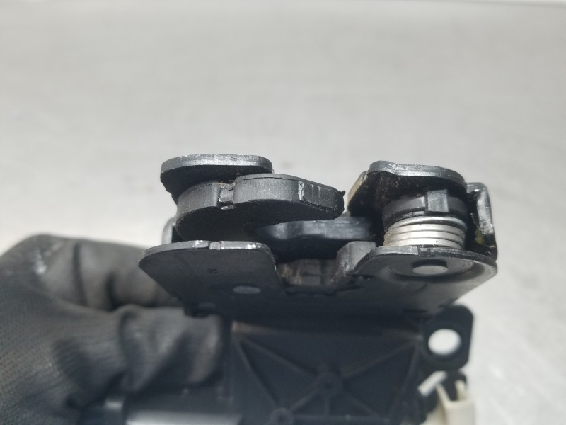 Recambio de cerradura maletero / porton para audi a3 sportback (8p) attraction referencia OEM IAM 8P4827505C  