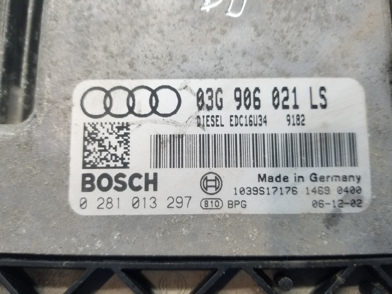 Recambio de centralita motor uce para audi a3 sportback (8p) attraction referencia OEM IAM 03G906021LS 0281013297 