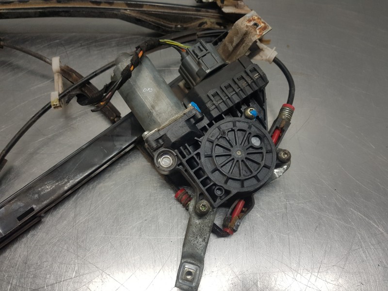 Recambio de elevalunas delantero izquierdo para ford mondeo berlina (ge) ghia referencia OEM IAM 1417698  