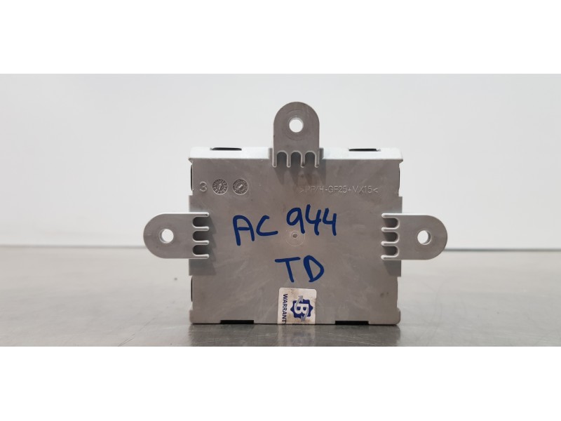 Recambio de modulo electronico para land rover discovery sport pure referencia OEM IAM HK8314D619BB  