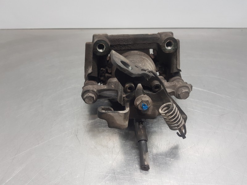 Recambio de pinza freno trasera derecha para ford mondeo berlina (ge) ghia referencia OEM IAM 2041798  
