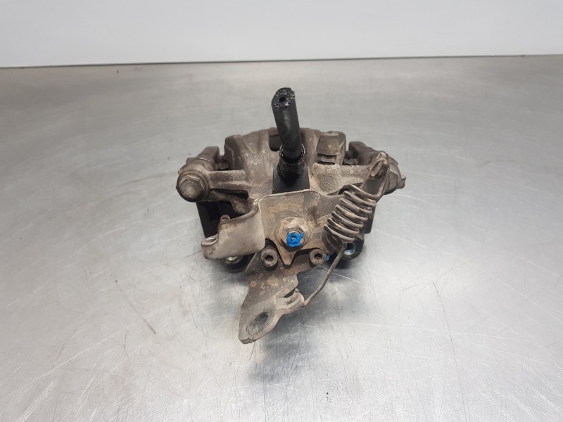 Recambio de pinza freno trasera izquierda para ford mondeo berlina (ge) ghia referencia OEM IAM 2041803  