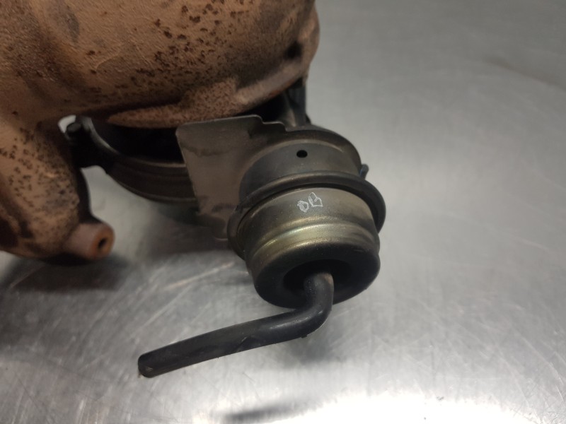 Recambio de turbocompresor para ford mondeo berlina (ge) ghia referencia OEM IAM 1435150  