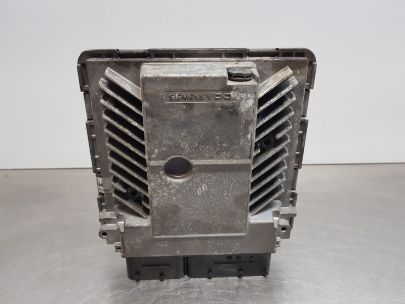 Recambio de centralita motor uce para volkswagen passat berlina (3c2) elegance referencia OEM IAM 03G906018 03G906018 