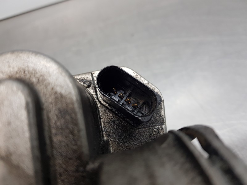 Recambio de caja mariposa para volkswagen passat berlina (3c2) elegance referencia OEM IAM 038128063L 38128063L 