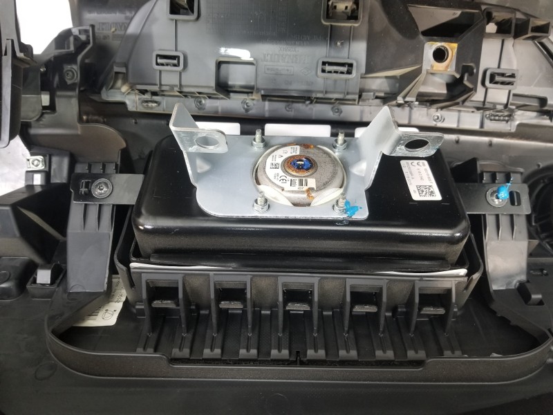 Recambio de kit airbag para renault clio iv life referencia OEM IAM 682005987R 985108265R 868844216R