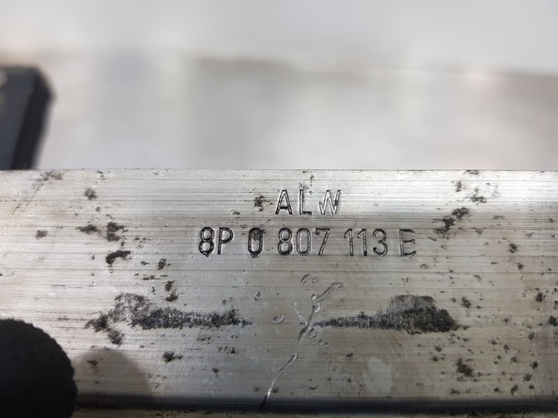 Recambio de refuerzo paragolpes delantero para audi a3 sportback (8p) attraction referencia OEM IAM 8P0807113  