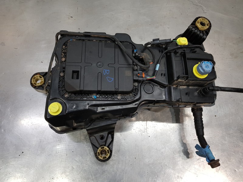 Recambio de deposito aditivo adblue fap ( deposito grande ) para peugeot partner kasten active referencia OEM IAM 1682619880  