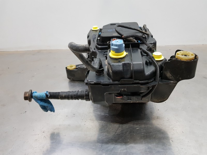 Recambio de deposito aditivo adblue fap ( deposito grande ) para peugeot partner kasten active referencia OEM IAM 1682619880  