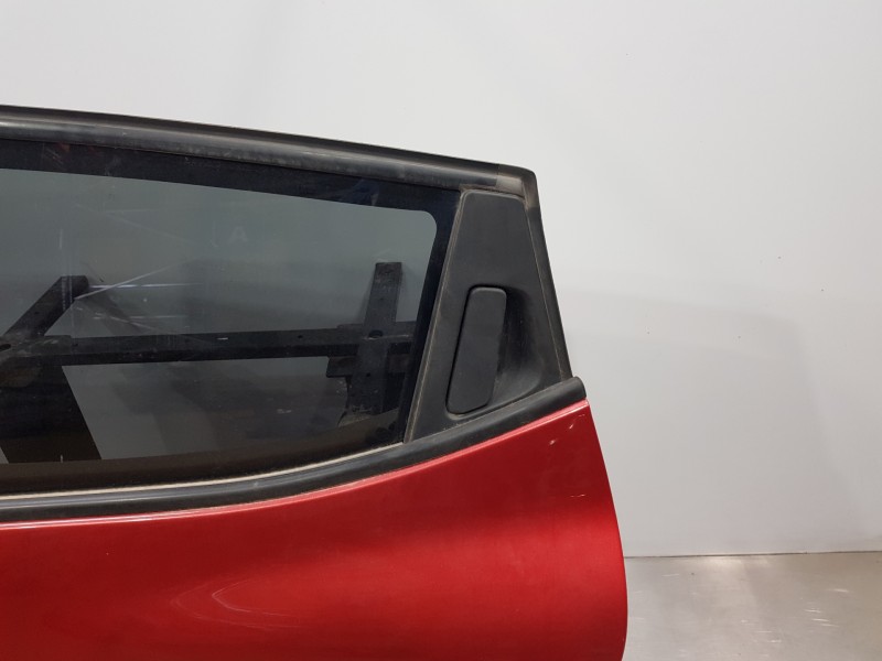 Recambio de puerta trasera izquierda para renault clio iv life referencia OEM IAM 821016892R  