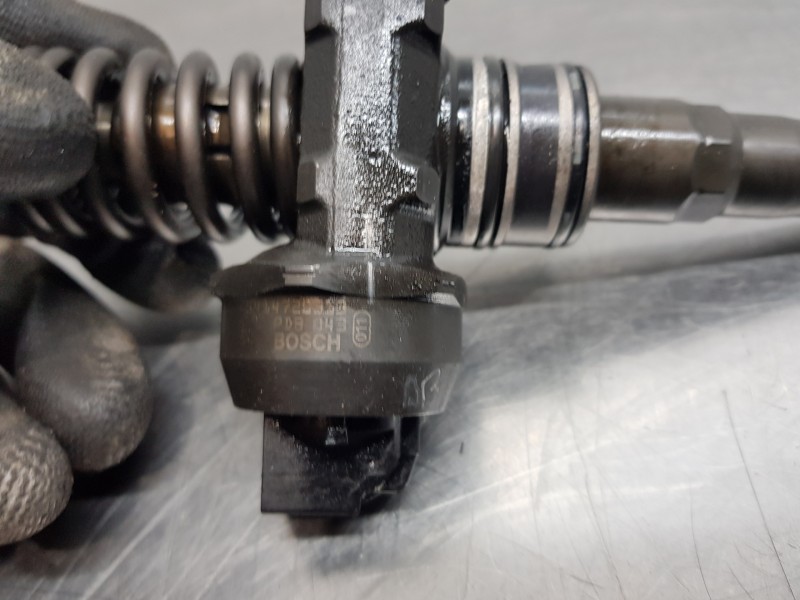 Recambio de inyector para audi a3 (8p) attraction referencia OEM IAM 0414720313  