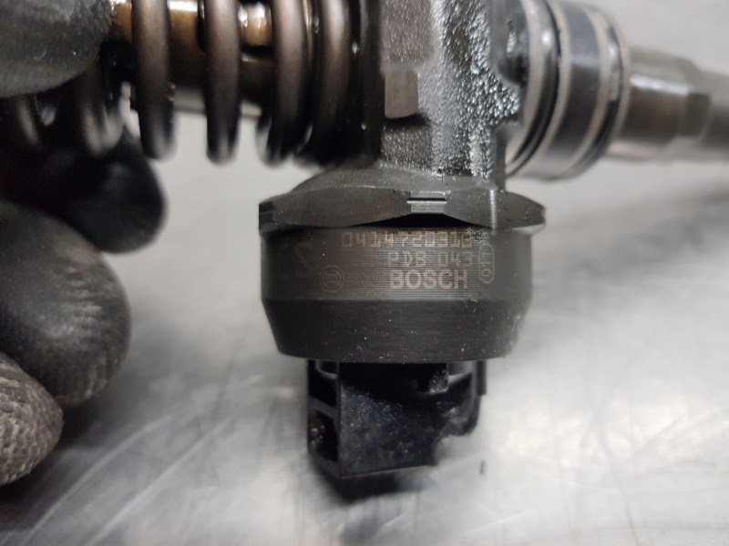 Recambio de inyector para audi a3 (8p) attraction referencia OEM IAM 0414720313  