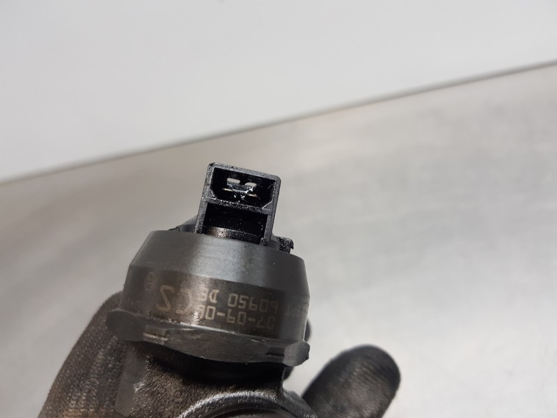 Recambio de inyector para audi a3 (8p) attraction referencia OEM IAM 0414720313  