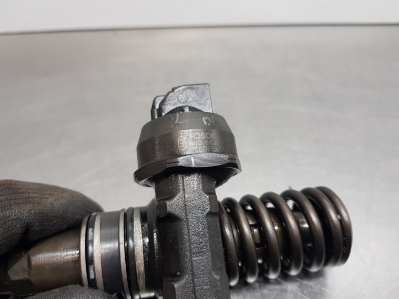 Recambio de inyector para audi a3 (8p) attraction referencia OEM IAM 0414720313  