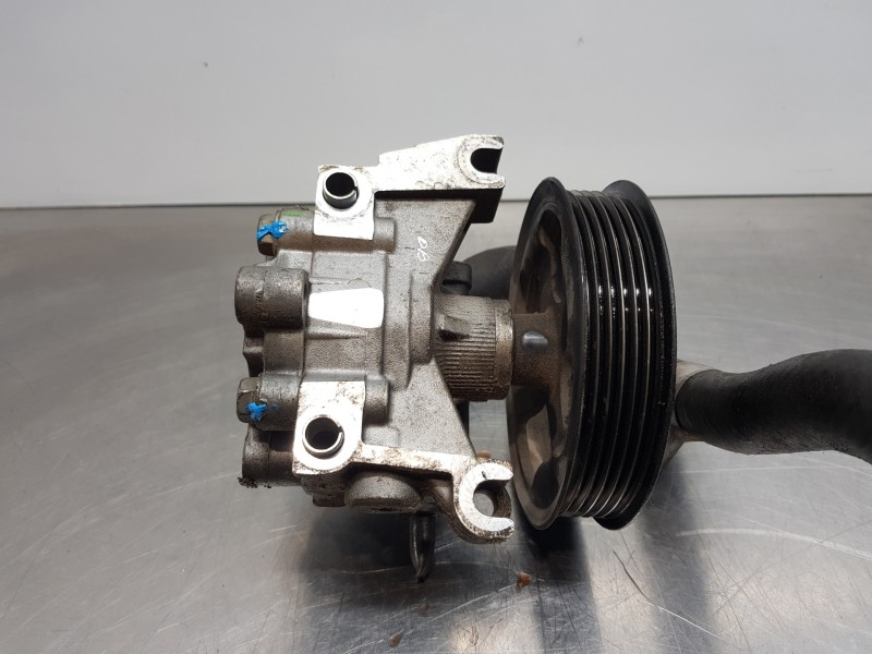 Recambio de bomba direccion para ford tourneo connect (tc7) kombi referencia OEM IAM 5125207  