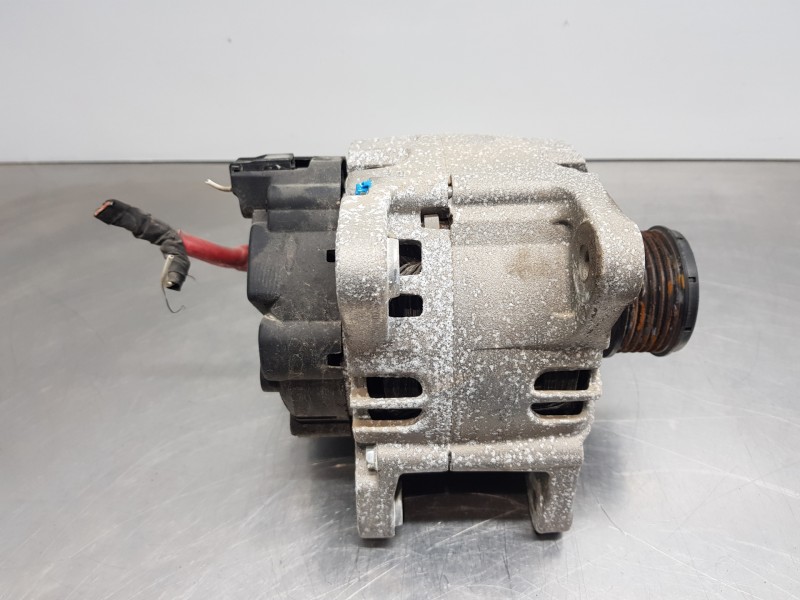 Recambio de alternador para renault clio iv life referencia OEM IAM 7701208249  