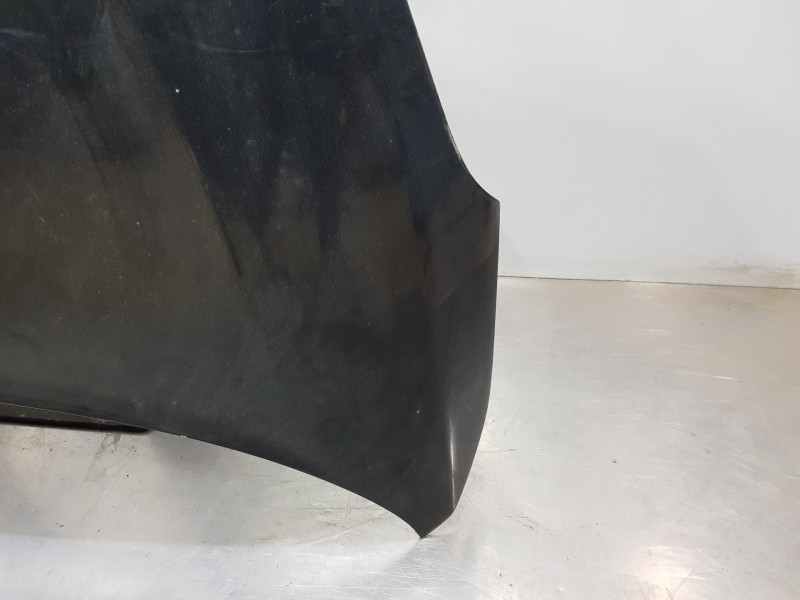 Recambio de capot para opel corsa e design referencia OEM IAM 39035277  