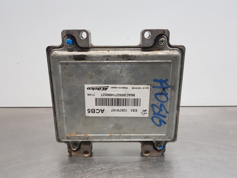 Recambio de centralita motor uce para opel corsa e design referencia OEM IAM 12679199 12679197 