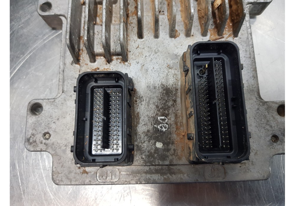 Recambio de centralita motor uce para opel corsa e design referencia OEM IAM 12679199 12679197 