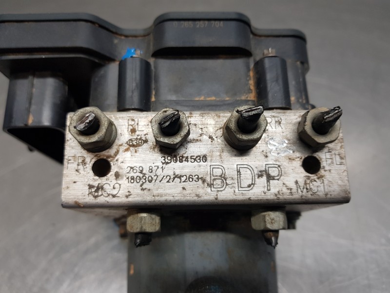 Recambio de abs para opel corsa e design referencia OEM IAM 95522565  