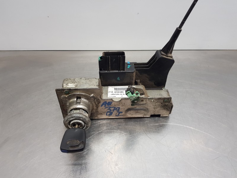 Recambio de cerradura puerta delantera izquierda para ford tourneo connect (tc7) kombi referencia OEM IAM 1419494  