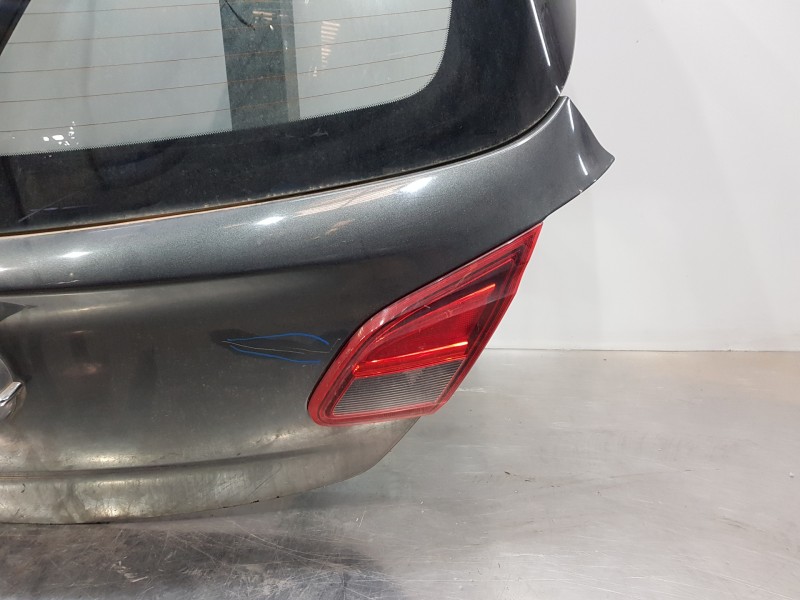 Recambio de porton trasero para opel corsa e design referencia OEM IAM 13428015  