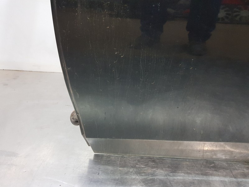 Recambio de puerta trasera izquierda para opel corsa e design referencia OEM IAM 39135551  