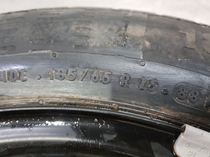 Recambio de neumatico repuesto para opel corsa e design referencia OEM IAM 2150173  