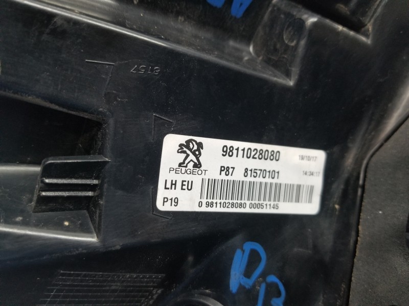 Recambio de piloto trasero izquierdo para peugeot 5008 active referencia OEM IAM 9811028080  