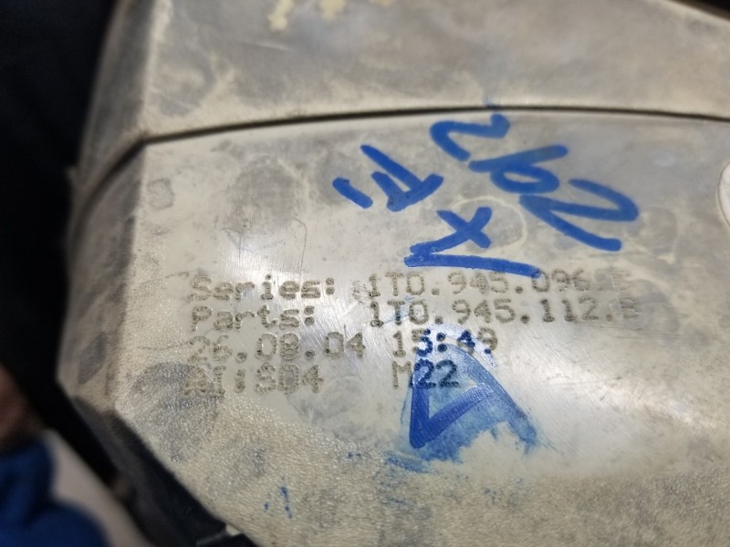 Recambio de piloto trasero derecho para volkswagen touran (1t1) comfortline referencia OEM IAM 1T0945096C  